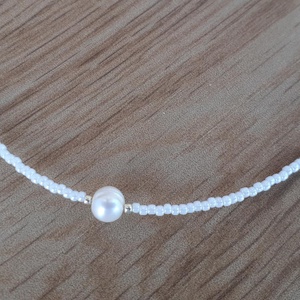 Egy szem gyöngy - choker nyaklánc ; Rövid nyaklánc - ékszer - nyaklánc - gyöngyös nyaklánc - Meska.hu
