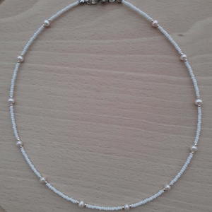 Choker nyaklánc - Rövid nyaklánc - 44 cm hosszú  - ékszer - nyaklánc - gyöngyös nyaklánc - Meska.hu