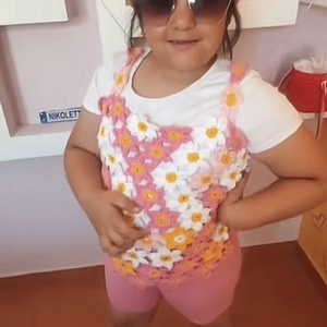 Horgolt virágos felső - ruha & divat - gyerekruha - Meska.hu