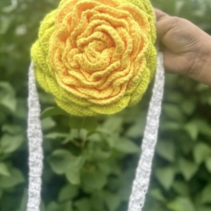 Virágformájú, horgolt kistáska � romantikus, egyedi darab, Táska & Tok, Kézitáska & válltáska, Alkalmi táska, Horgolás, MESKA