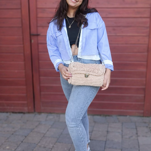 Nicoletta Horgolt Táska-kézzel készült női válltáska, láncos pánttal - táska & tok - kézitáska & válltáska - alkalmi táska - Meska.hu