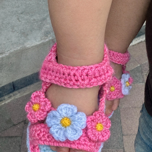 Horgolt kislány szandál � virágos baba szandál � rózsaszín nyári szandál - baba - mama - babaruházat - babacipő - Meska.hu
