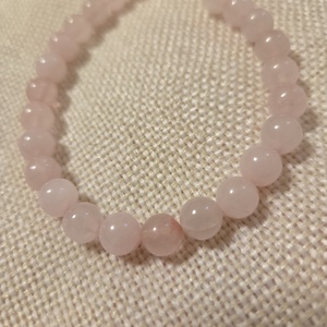 Rózsakvarc karkötő  - ékszer - karkötő - ásványkarkötő - Meska.hu