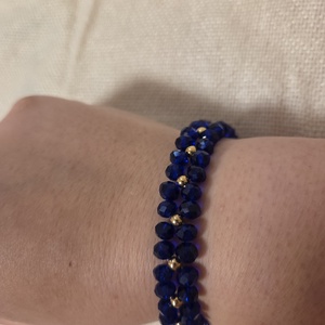 Gyöngyből készült kék karkötő  - ékszer - karkötő - gyöngyös karkötő - Meska.hu