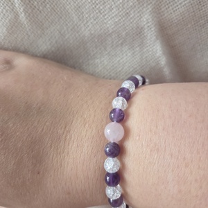 Csendes ragyogás gyöngyből készült karkötő - ékszer - karkötő - ásványkarkötő - Meska.hu