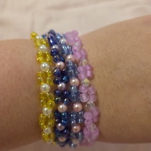 Gyöngyből készült sárga karkötő  - ékszer - karkötő - gyöngyös karkötő - Meska.hu