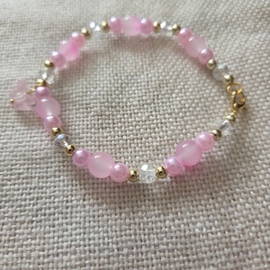 Tavaszi pillangó Cukorka gyöngyből készült karkötő - ékszer - karkötő - gyöngyös karkötő - Meska.hu