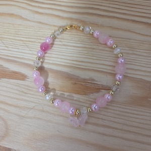 Tavaszi pillangó Cukorka gyöngyből készült karkötő - ékszer - karkötő - gyöngyös karkötő - Meska.hu