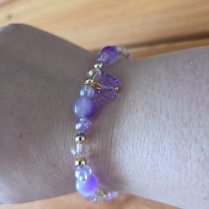 Tavaszi pillangó Orchidea gyöngyből készült karkötő - ékszer - karkötő - gyöngyös karkötő - Meska.hu