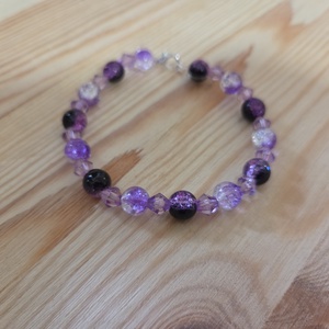 Lila gyöngyös karkötő , Ékszer, Karkötő, Gyöngyös karkötő, Gyöngyfűzés, gyöngyhímzés, MESKA