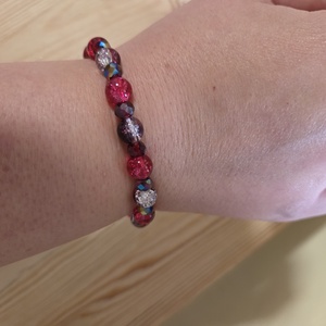 Piros gyöngyös karkötő  - ékszer - karkötő - gyöngyös karkötő - Meska.hu