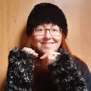 Kézzel kötött női téli sapka, kesztyű szett - ruha & divat - sál, sapka, kendő - sapka & sál szett - Meska.hu
