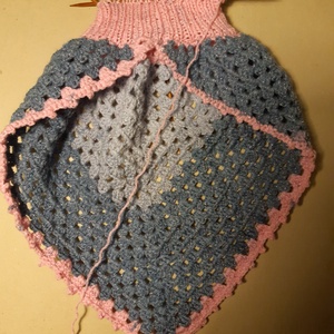 Horgolt garbós sál - ruha & divat - sál, sapka, kendő - sál - Meska.hu