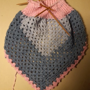 Horgolt garbós sál - Meska.hu