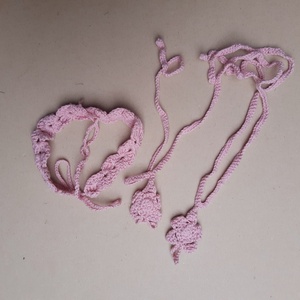 Horgolt babalábdísz, babafejpánt szett - baba - mama - babaruházat - baba fejpánt - Meska.hu