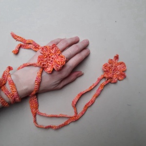 Kézzel horgolt babalábdísz, kézdísz - Meska.hu