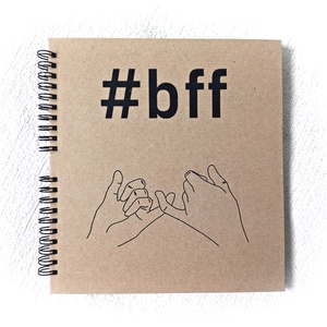 Legjobb barátnők  beragsztós fényképalbum, nevek felirattal, #bff, elismerő oklevéllel kérhető, best friends forever - otthon & életmód - papír, írószer - album & fotóalbum - Meska.hu