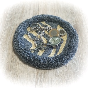 Fonal tálka, tároló modern mintával, ékszertartó, telefontartó, kulcstartó, rendszerező - ékszer - ékszertartó - ékszertartó tál - Meska.hu