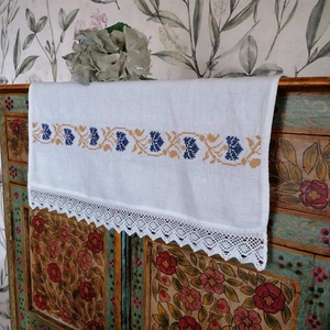 Hímzett keresztszemes konyharuha - otthon & életmód - konyhafelszerelés, tálalás - konyhai textil - konyharuha & törlőkendő - Meska.hu
