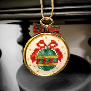 Keresztszemes karácsonyfa dísz - Meska.hu