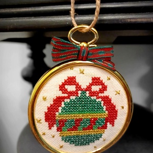 Keresztszemes karácsonyfa dísz - karácsony - karácsonyi lakásdekoráció - karácsonyfadíszek - Meska.hu