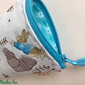 Nyuszis mobiltok Beatrix Potter designer textilből - Artiroka design -  - Meska.hu