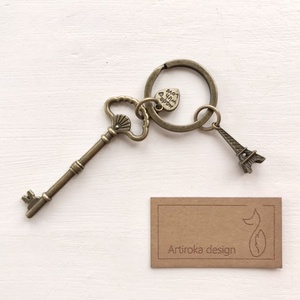 Eiffel torony mintás egyedi kulcstartó gyönyörű vintage kulcs dísszel - Artiroka design - táska & tok - kulcstartó & táskadísz - kulcstartó - Meska.hu