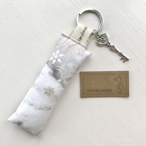 Nyuszi és vörösbegy mintás kulcstartó, kis vintage kulccsal   - Artiroka design - táska & tok - kulcstartó & táskadísz - kulcstartó - Meska.hu