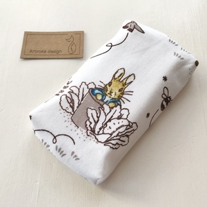 Nyúl Péter mintás bélelt papírzsebkendő tartó - Beatrix Potter - Gyereknap - táska & tok - pénztárca & más tok - zsebkendőtartó - Meska.hu Nyúl Péter mintás bélelt papírzsebkendő tartó - Beatrix Potter - Gyereknap - táska & tok - pénztárca & más tok - zsebkendőtartó - Meska.hu