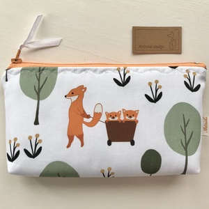 Róka Mama a kis rókákkal - neszesszer, tolltartó, szemüvegtok vagy irattartó prémium pamut textilből - Artiroka design - táska & tok - neszesszer - Meska.hu Róka Mama a kis rókákkal - neszesszer, tolltartó, szemüvegtok vagy irattartó prémium pamut textilből - Artiroka design - táska & tok - neszesszer - Meska.hu