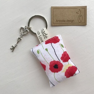 Pipacs virág mintás, egyedi kulcstartó, vintage kulcs dísszel - Artiroka design - táska & tok - kulcstartó & táskadísz - kulcstartó - Meska.hu Pipacs virág mintás, egyedi kulcstartó, vintage kulcs dísszel - Artiroka design - táska & tok - kulcstartó & táskadísz - kulcstartó - Meska.hu