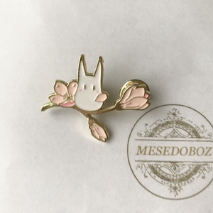 Cseresznyefavirág kismadárral - kitűző, bross   - Mesedoboz - ékszer - kitűző és bross - Meska.hu