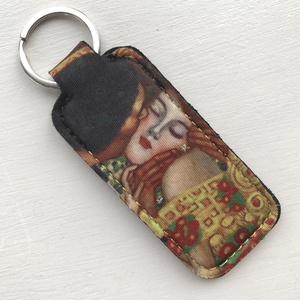 Klimt, A csók című festménye mintás kulcstartó, ajakbalzsam tartó - Meska.hu