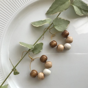 Natúr, fagyöngyös,  karika fülbevaló, capuccino színben, Ékszer, Fülbevaló, Karika fülbevaló, Ékszerkészítés, MESKA