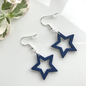Fából készült, csillag fülbevaló kék színben - Mesedoboz - Meska.hu