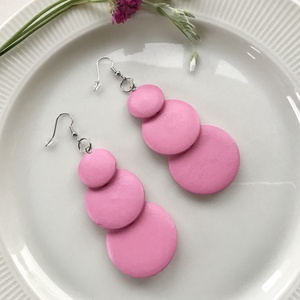 Fából készült pink színű fülbevaló  - ékszer - fülbevaló - lógó csepp fülbevaló - Meska.hu