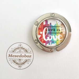 Táskaakasztó - szivárvány mintás, Love is love felirattal  - Meska.hu