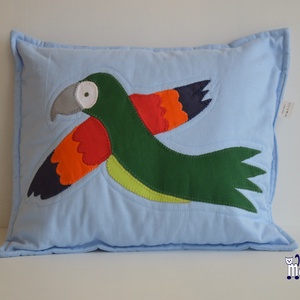 Pongi a papagáj Puha alvópajtás - Gyermek kispárna, Játék & Sport, Ovis felszerelés, Ovis párna, kispárna, Patchwork, foltvarrás, Hímzés, Meska
