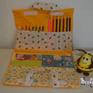 Méhecskés rajztáska játékfigurával, Táska & Tok, Variálható táska, Patchwork, foltvarrás, Varrás, MESKA