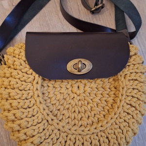 Horgolt oreo crossbody táska - táska & tok - kézitáska & válltáska - vállon átvethető táska - Meska.hu