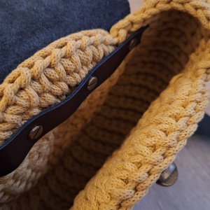 Horgolt oreo crossbody táska - táska & tok - kézitáska & válltáska - vállon átvethető táska - Meska.hu