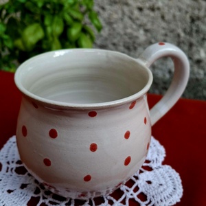 Pöttyös bögre - félporcelán - otthon & életmód - konyhafelszerelés, tálalás - tálalás - bögre & csésze - Meska.hu