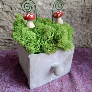 Erdei dekor zúzmóval, gombákkal - otthon & életmód - dekoráció - asztal és polc dekoráció - zuzmódekoráció, mohadekoráció - Meska.hu