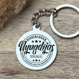 Vicces nyugdíjas ajándék  gravírozott kulcstartó - Meska.hu