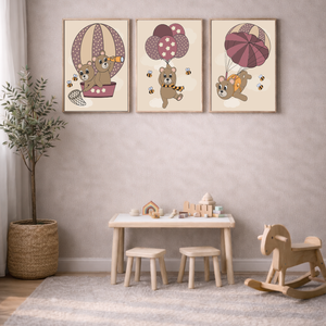 Mesepacni - macik a magasban 3 db-os falikép szett - gyerekszoba dekoráció, hőlégballon, lufi, ejtőernyő (40x50cm) - baba - mama - babaszoba dekoráció - babaszoba kép - Meska.hu