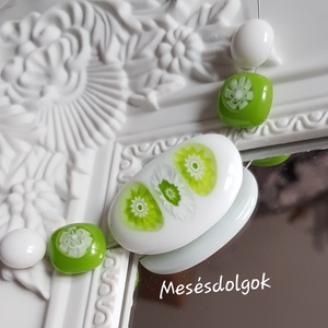 Kiwi zöld virágos nyaklánc üvegékszer , Ékszer, Gyöngyös nyaklánc, Nyaklánc, Üvegművészet, Meska