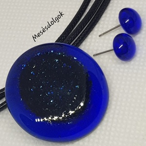 Csillogó kék aventurin kör üvegékszer medál fülbevalóval, Ékszer, Ékszerszett, Ékszerkészítés, Üvegművészet, Meska