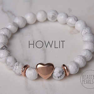 Fehér HOWLIT 8 mm  fazettált, rosegold szívvvel ásványkarkötő - ékszer - karkötő - ásványkarkötő - Meska.hu