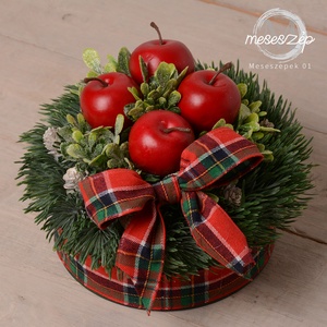 Piros alma   karácsonyi asztaldísz, Karácsony, Adventi díszek, Adventi asztaldísz, Virágkötés, MESKA