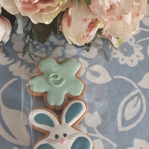 Húsvéti csomag- nyuszi+ virág - élelmiszer - édesség - mézeskalács - Meska.hu